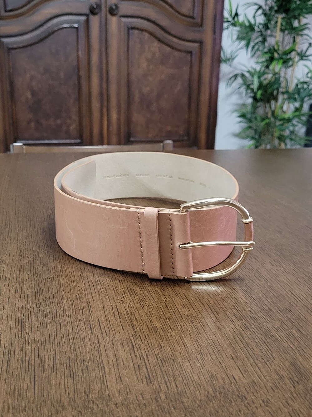 Women's Tan Blush Leather Belt with Gold Buckle 38"